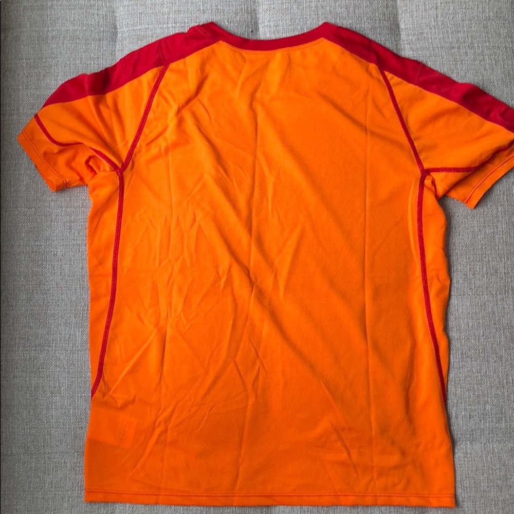 Arc’teryx Accelero Comp SS runnning shirt red S - Picture 3 of 3